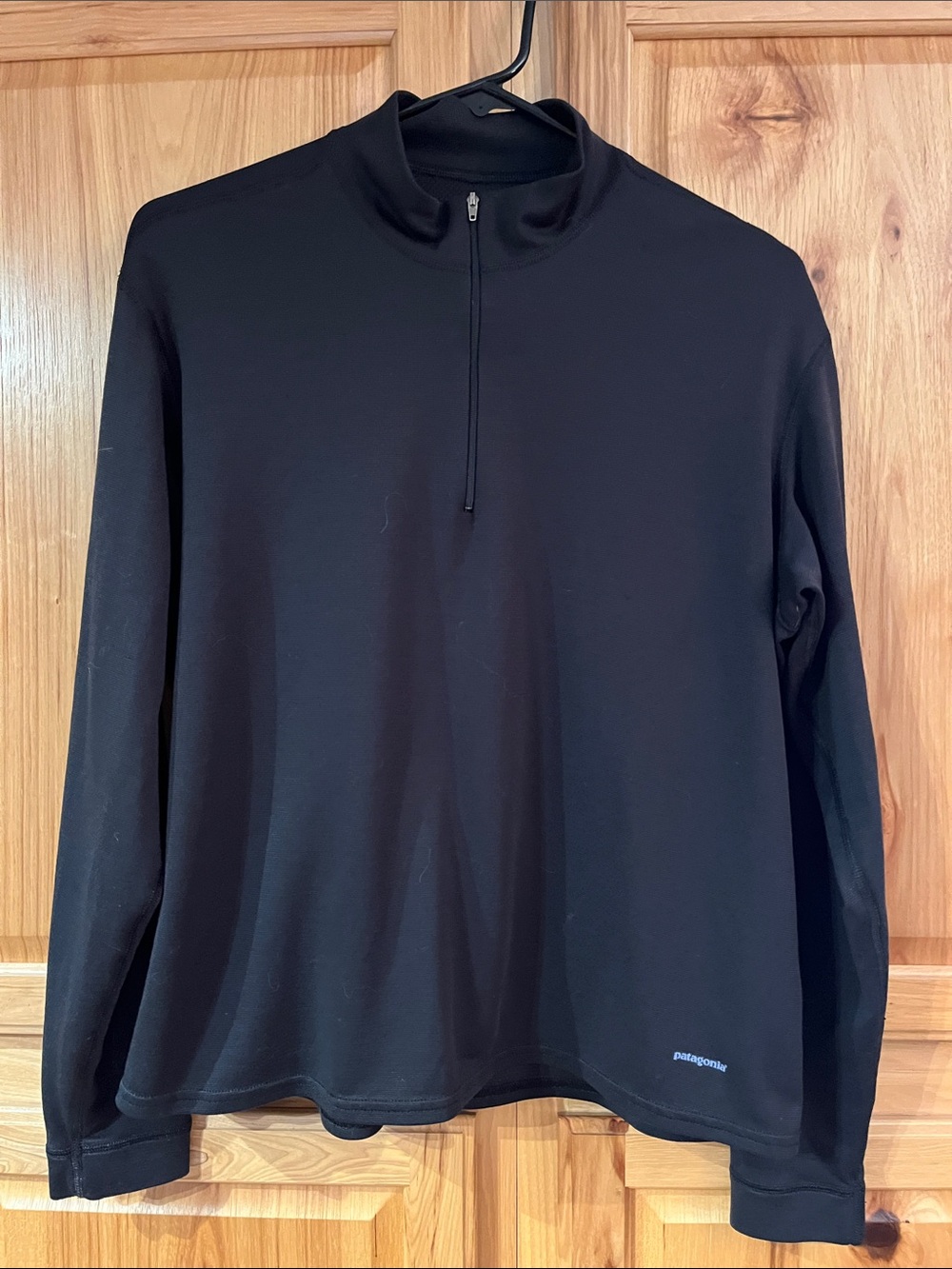 Patagonia Capilene Black Quarter-Zip Base Layer Long Sleeve Pullover, size L